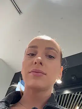 Snapshot of AlexisWhit chatting on 25, 9, 2025 AlexisWhit online show from 25, 9, 2025