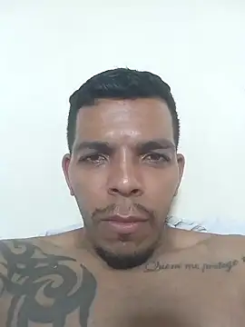 Snapshot of MorenoTatuado93 chatting on 8, 3, 2025 MorenoTatuado93 online show from 8, 3, 2025