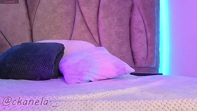 Kanela miller  online show from 21, 12, 2025