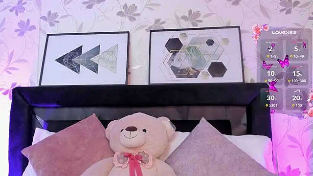 Lilith Thompson online show from 21, 9, 2025