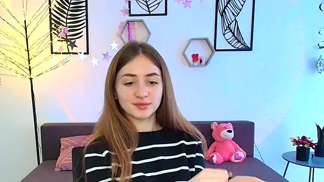 LilyHaart online show from 12, 3, 2025