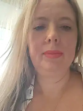 Irina3718 online show from 2, 11, 2025