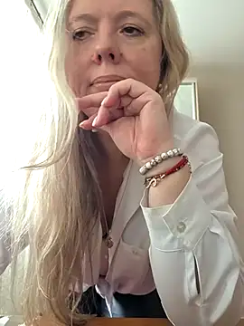 Irina3718 online show from 1, 2, 2026