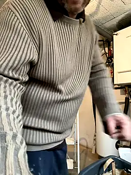 Snapshot of billybib83 chatting on 14, 11, 2025 billybib83 online show from 14, 11, 2025