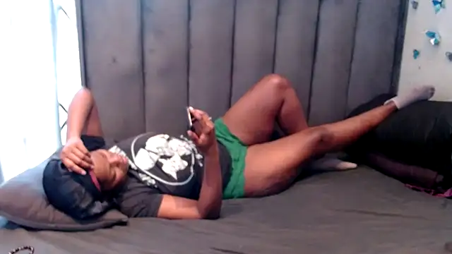 LustyDeziree1 online show from 4, 2, 2026