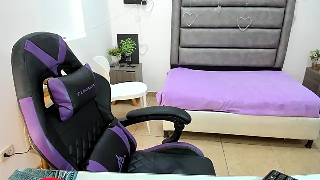 Snapshot of Tania_Duque chatting on 10, 2, 2026 Tania Duque online show from 10, 2, 2026