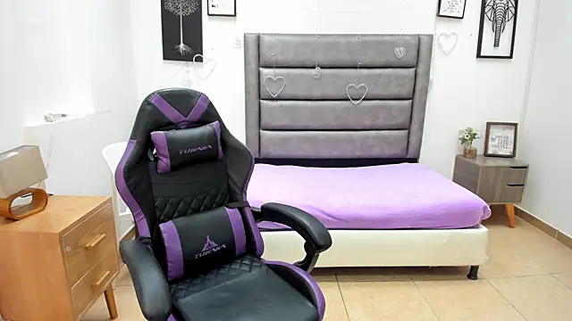 Snapshot of Tania_Duque chatting on 12, 2, 2026 Tania Duque online show from 12, 2, 2026