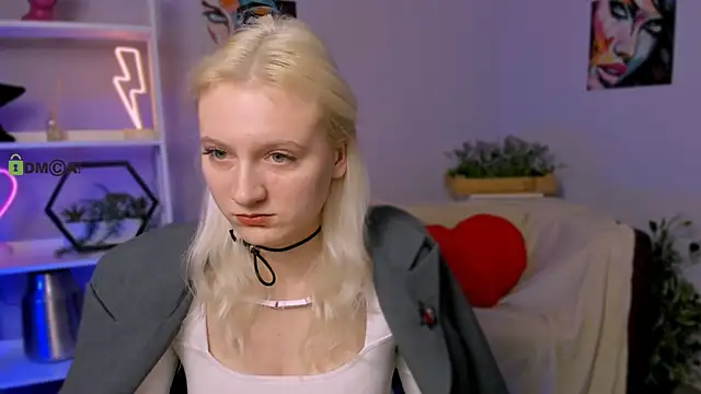 Snapshot of madam_uliis chatting on 18, 3, 2025 madam uliis online show from 18, 3, 2025