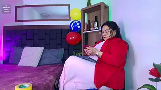 Snapshot of EllenaBoobs_ chatting on 15, 7, 2026 EllenaBoobs online show from 15, 7, 2026