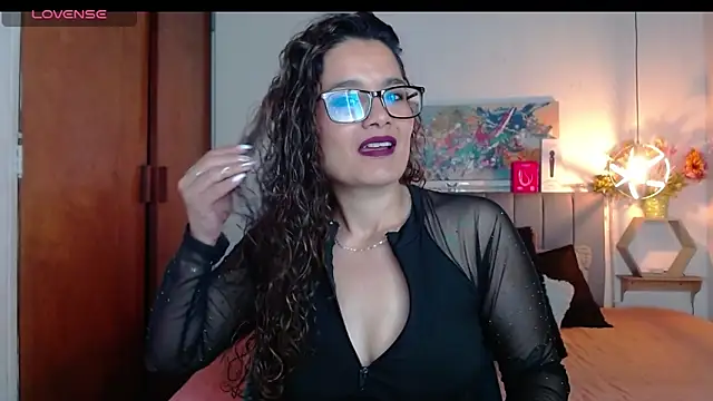 Rose Thompson1 online show from 29, 9, 2025