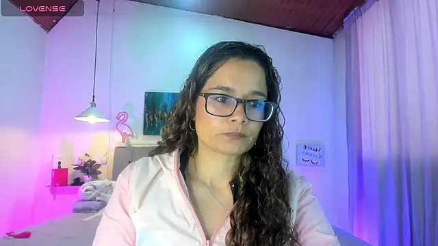 Snapshot of Rose_Thompson1 chatting on 19, 4, 2026 Rose Thompson1 online show from 19, 4, 2026