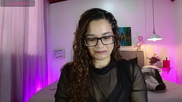 Snapshot of Rose_Thompson1 chatting on 20, 4, 2026 Rose Thompson1 online show from 20, 4, 2026