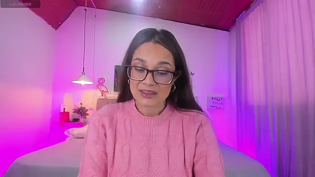 Snapshot of Rose_Thompson1 chatting on 24, 4, 2026 Rose Thompson1 online show from 24, 4, 2026
