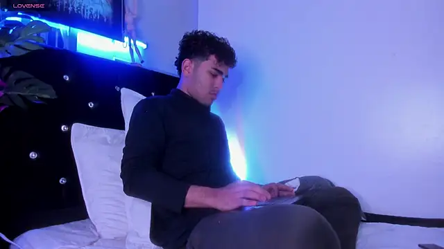 LucasCarterr  online show from 9, 11, 2025