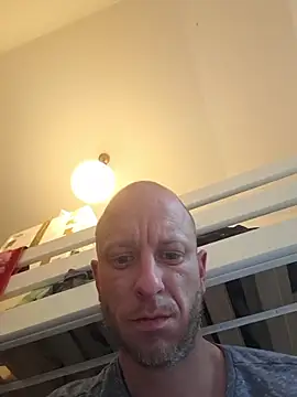 Snapshot of svenpfeifer chatting on 10, 5, 2026 svenpfeifer online show from 10, 5, 2026