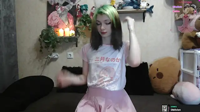 Snapshot of mavis_li chatting on 13, 10, 2025 mavis li online show from 13, 10, 2025