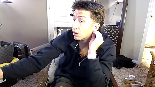 Snapshot of MidwestStroke chatting on 6, 11, 2025 MidwestStroke online show from 6, 11, 2025