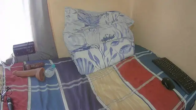 XhosaBoobs4U online show from 15, 11, 2025