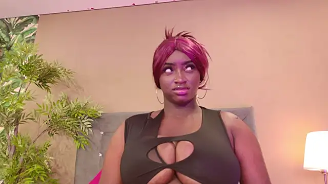 Snapshot of BetsyBennet_ chatting on 27, 11, 2025 BetsyBennet online show from 27, 11, 2025