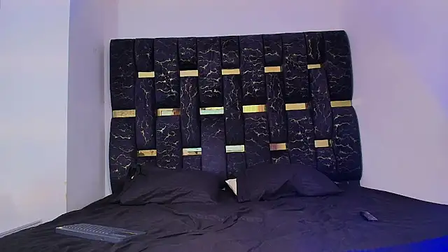 chris blake   online show from 19, 11, 2025