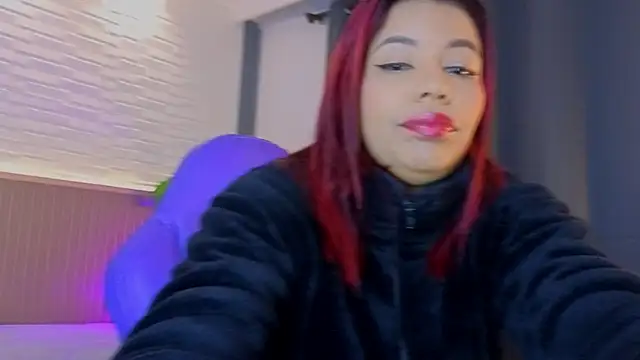 TiffanyWalk online show from 16, 10, 2025