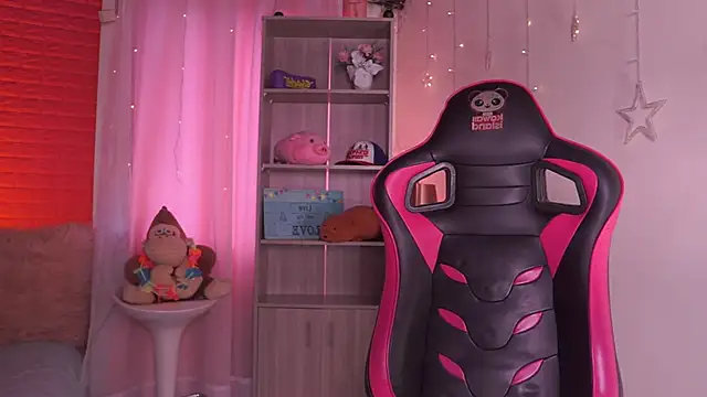 Madison Mayer online show from 3, 10, 2025