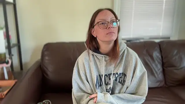 Snapshot of SpaceCowWhore chatting on 22, 5, 2026 SpaceCowWhore online show from 22, 5, 2026