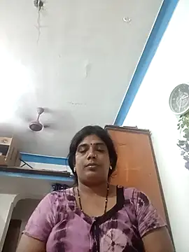 kissmetha online show from 2, 10, 2025