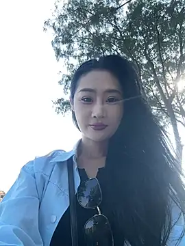 linger-23 online show from 26, 10, 2025