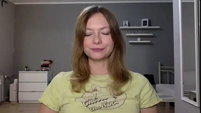 Snapshot of MillieShow chatting on 23, 10, 2025 MillieShow online show from 23, 10, 2025