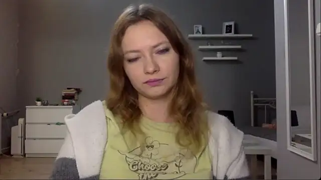 Snapshot of MillieShow chatting on 2, 11, 2025 MillieShow online show from 2, 11, 2025