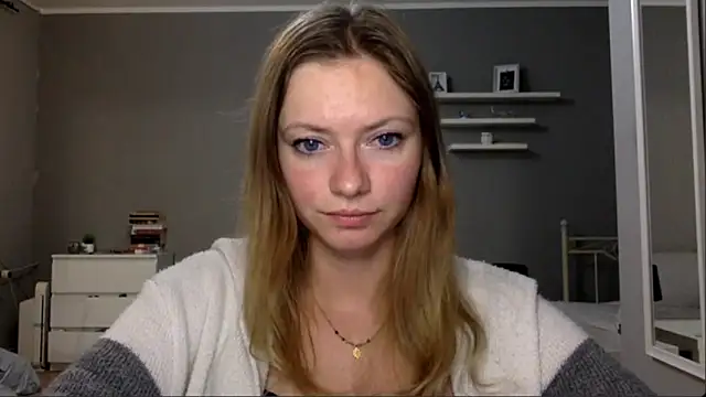 Snapshot of MillieShow chatting on 17, 12, 2025 MillieShow online show from 17, 12, 2025