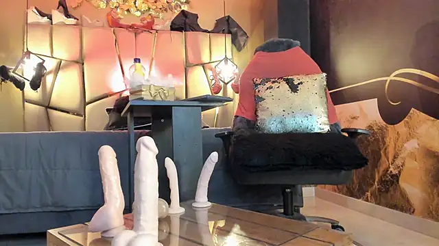 Kendraa Hot online show from 13, 11, 2025