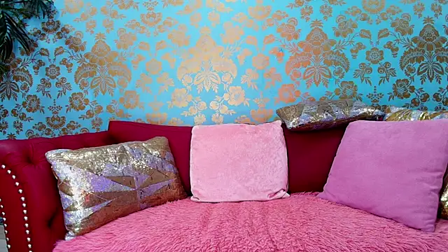 EmmaReyez online show from 4, 11, 2025