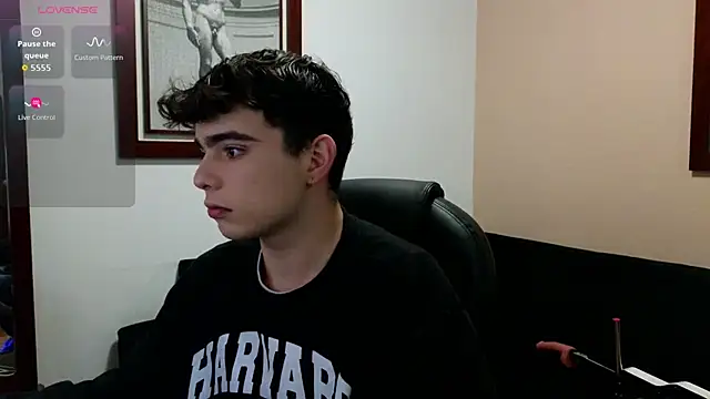 lukeboyce33 online show from 10, 4, 2026