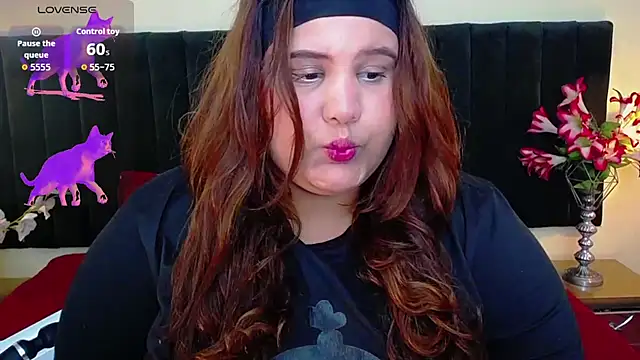 Snapshot of ailyn_maury chatting on 5, 11, 2025 ailyn maury online show from 5, 11, 2025