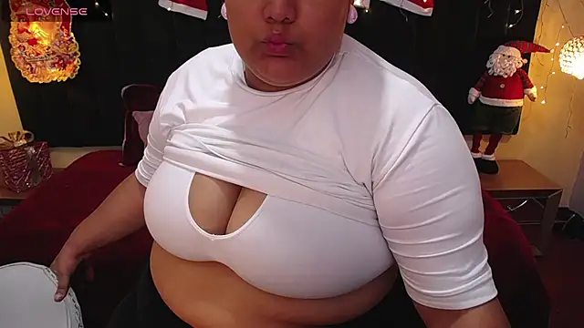 Snapshot of ailyn_maury chatting on 20, 11, 2025 ailyn maury online show from 20, 11, 2025