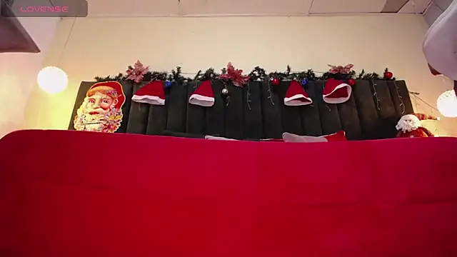 Snapshot of ailyn_maury chatting on 16, 12, 2025 ailyn maury online show from 16, 12, 2025