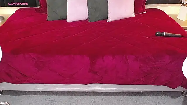 Snapshot of ailyn_maury chatting on 2, 2, 2026 ailyn maury online show from 2, 2, 2026