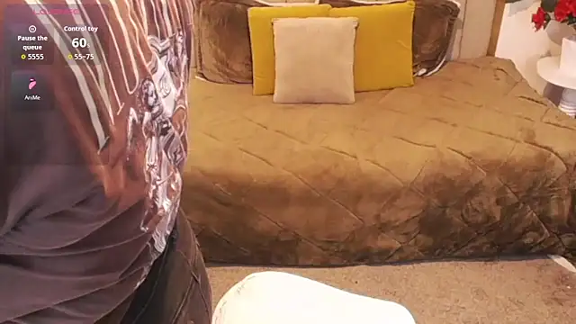 Snapshot of ailyn_maury chatting on 27, 2, 2026 ailyn maury online show from 27, 2, 2026