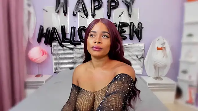 Snapshot of SammyDesire_10 chatting on 18, 10, 2025 SammyDesire 10 online show from 18, 10, 2025