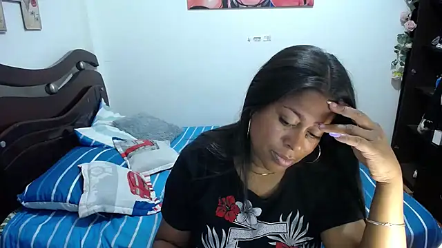 Tu-Reina online show from 13, 11, 2025