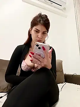 MeCherryy online show from 23, 11, 2025