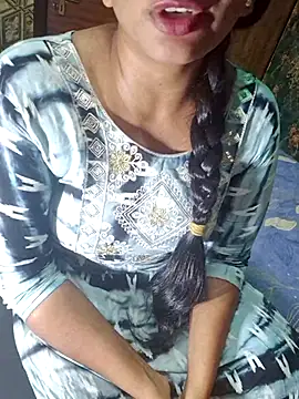 Snapshot of Shalini_telugu09 chatting on 13, 9, 2025 Shalini telugu09 online show from 13, 9, 2025