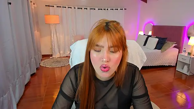 karla hill 28 online show from 14, 9, 2025