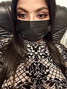 Snapshot of Tamil_hot_whiskey_girl chatting on 4, 10, 2025 Tamil hot whiskey girl online show from 4, 10, 2025