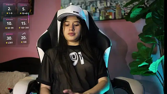 Danaa Rouse online show from 14, 12, 2025