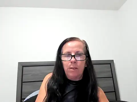 Snapshot of peachgoddess chatting on 10, 9, 2025 peachgoddess online show from 10, 9, 2025