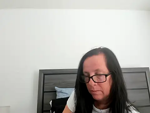 Snapshot of peachgoddess chatting on 27, 9, 2025 peachgoddess online show from 27, 9, 2025