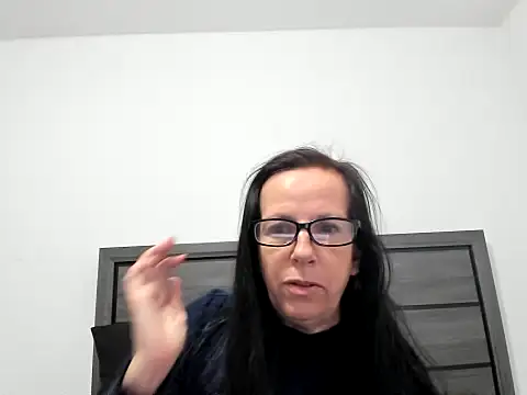 Snapshot of peachgoddess chatting on 11, 11, 2025 peachgoddess online show from 11, 11, 2025